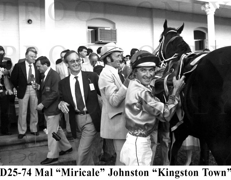 D25-74 Kingston Town.jpg