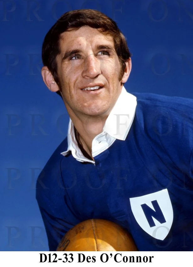 D12-33 Des O'Connor.jpg