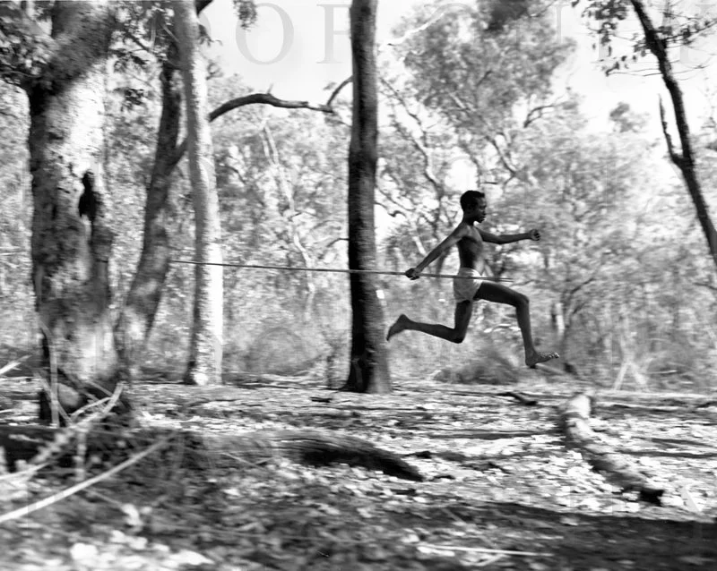 D27-17 Arnham Land The Running Man