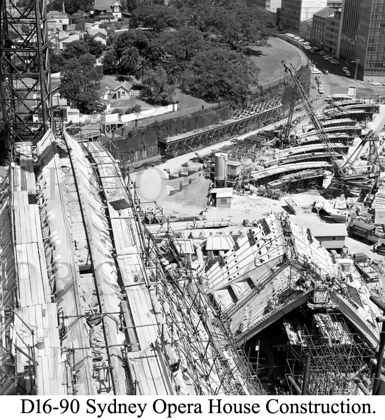 D16-90 Opera House.jpg