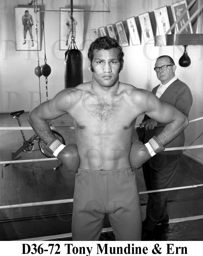 Mundine Tony & Ern D36-72.jpg