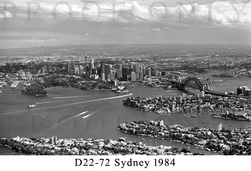 D22-72 Sydney 1994.jpg