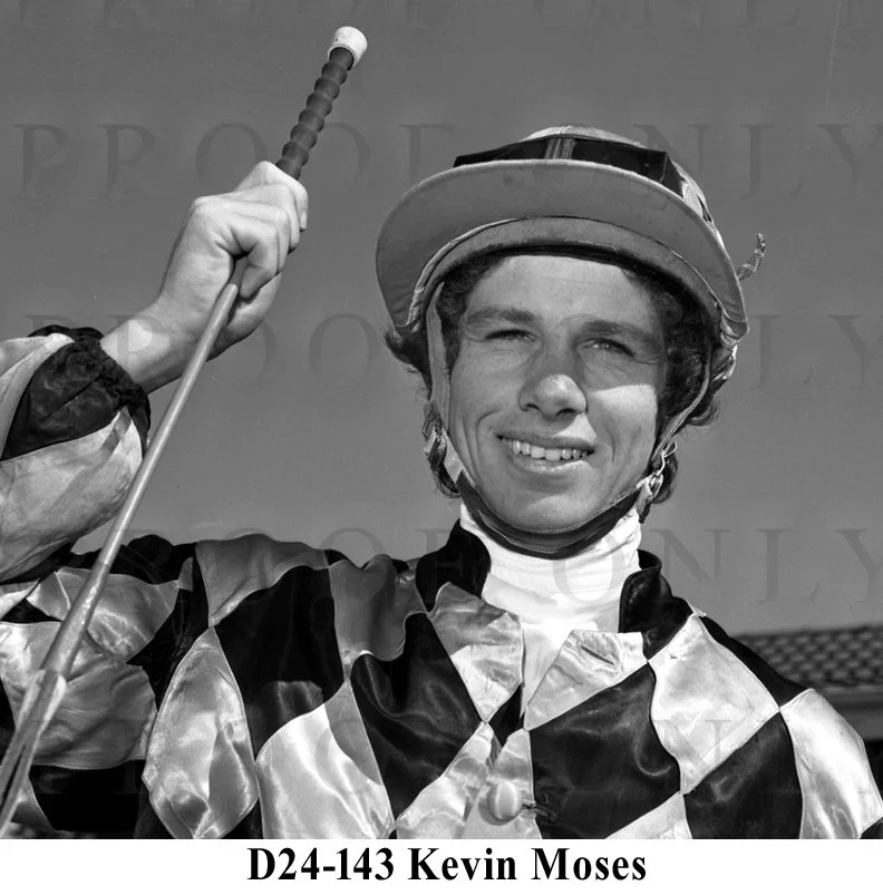D24-143 Kevin Moses 1974.jpg