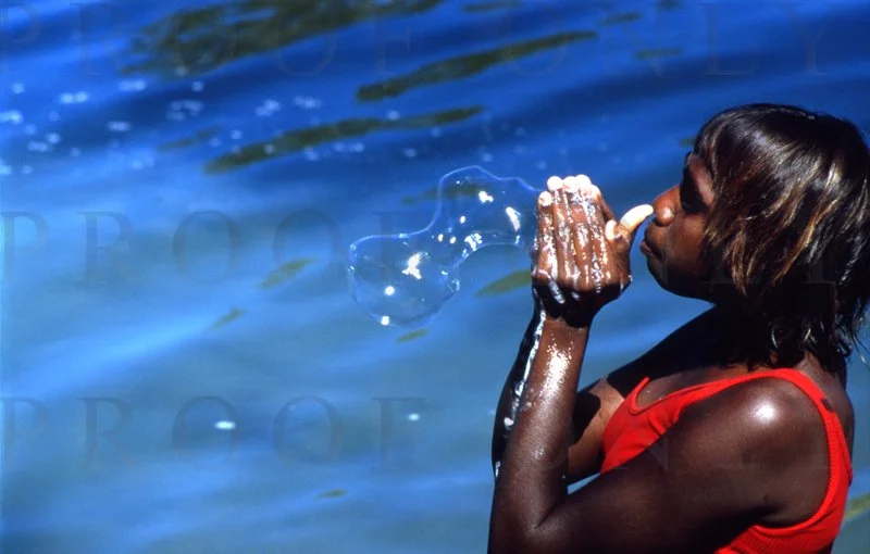 D17-86 Aust; Bubble Lady