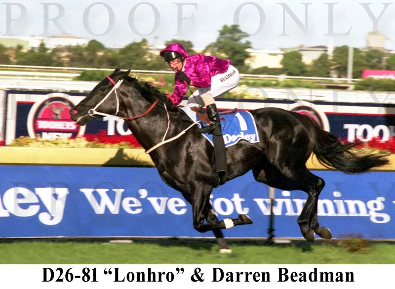 D26-81 Lonhro & D Beadman.jpg
