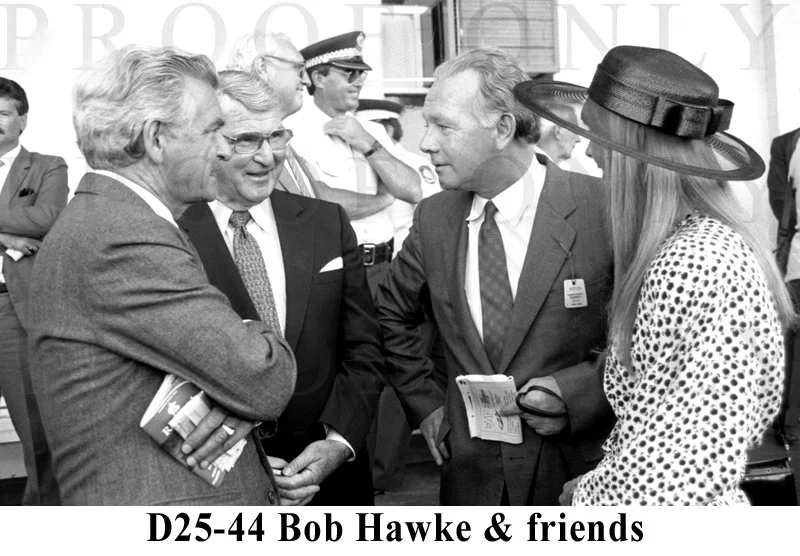 D25-44  AJC Easter 1985 Hawke.jpg