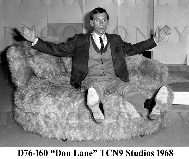 Entertainment Tonight Show TCN 9 1968 D76-160 copy.jpg