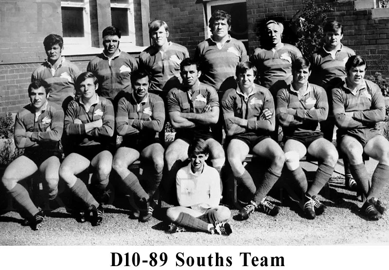 D10-89 Souths Team.jpg