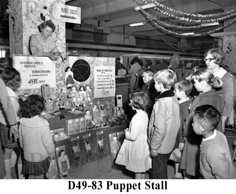 Puppet Stall D49-83.jpg