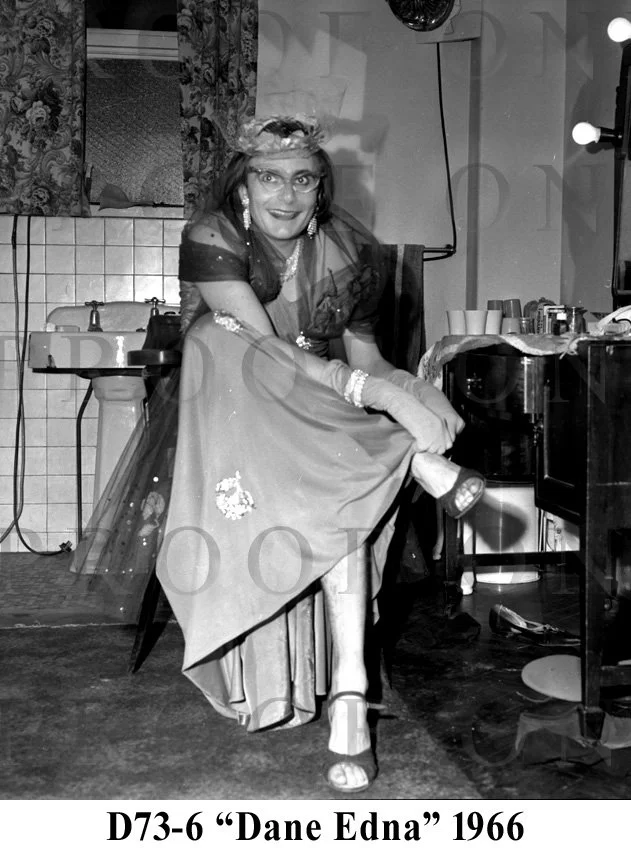 Entertainment Barry Humpries 1966 D73-6 copy.jpg