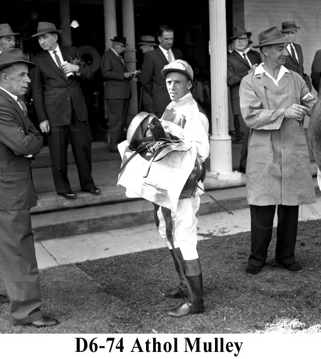 D6-74 Athol Mulley.jpg
