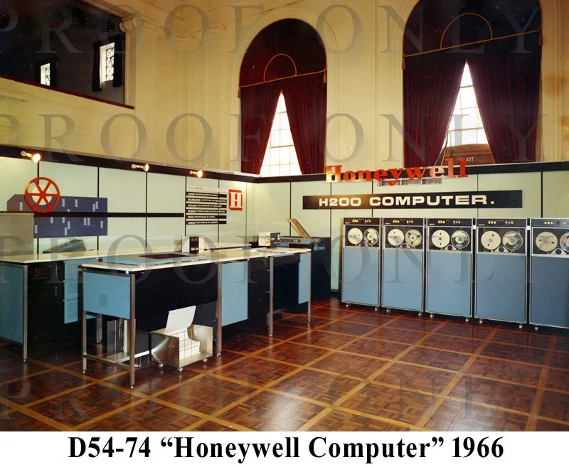 Honeywell Computer 1966 D54-74.jpg