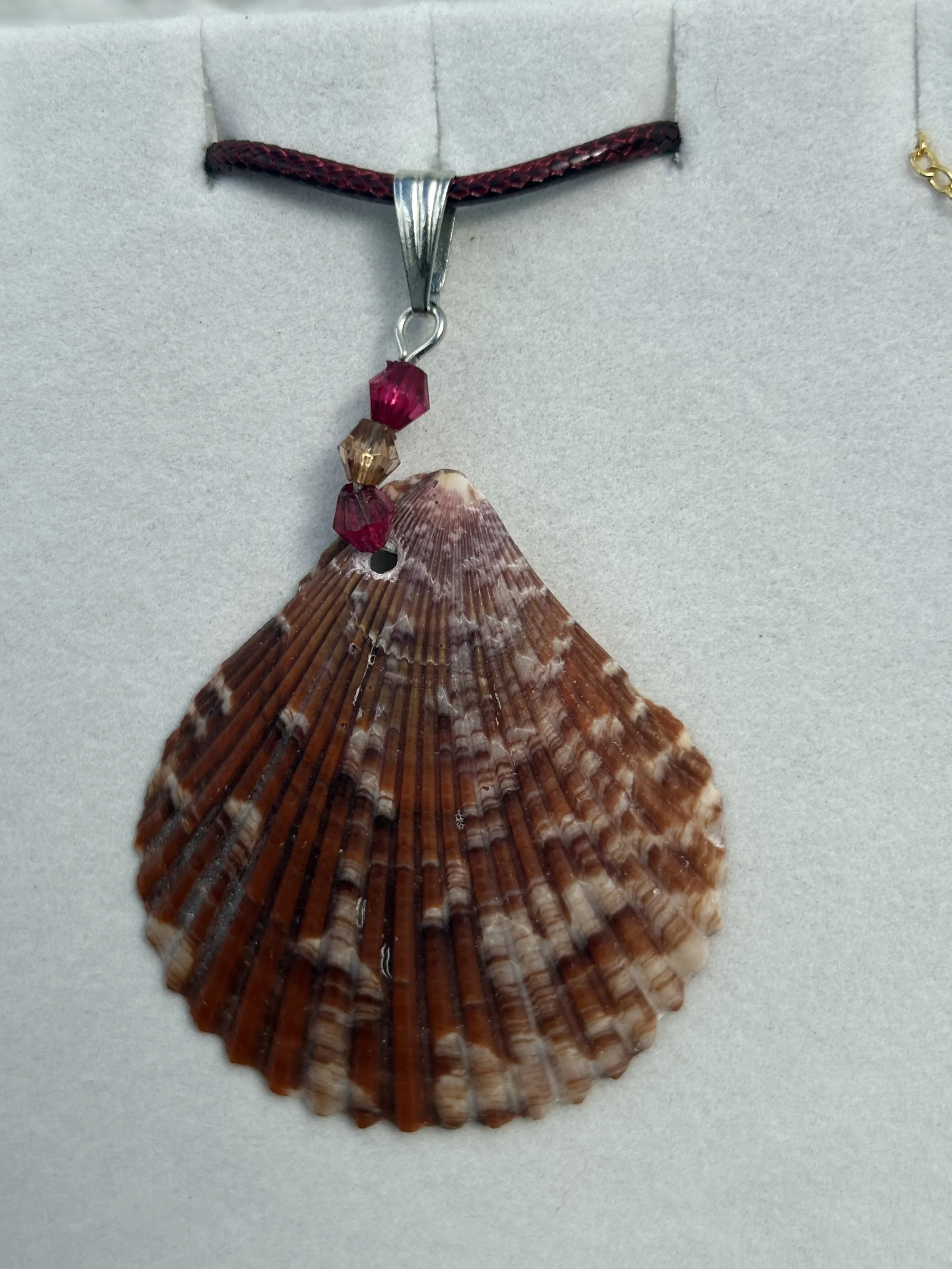 Maroon Tide Seashell Necklace