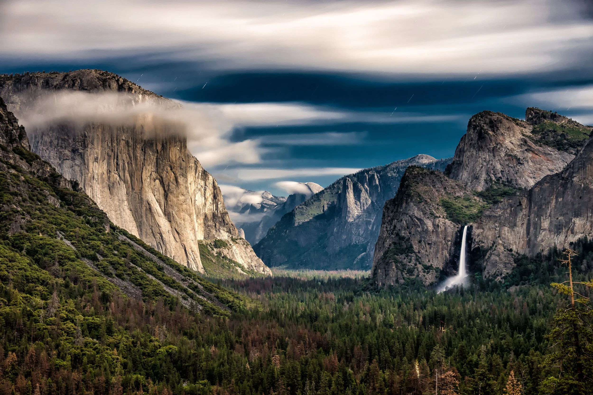 yosemite-midnight-tunnel-view.jpg