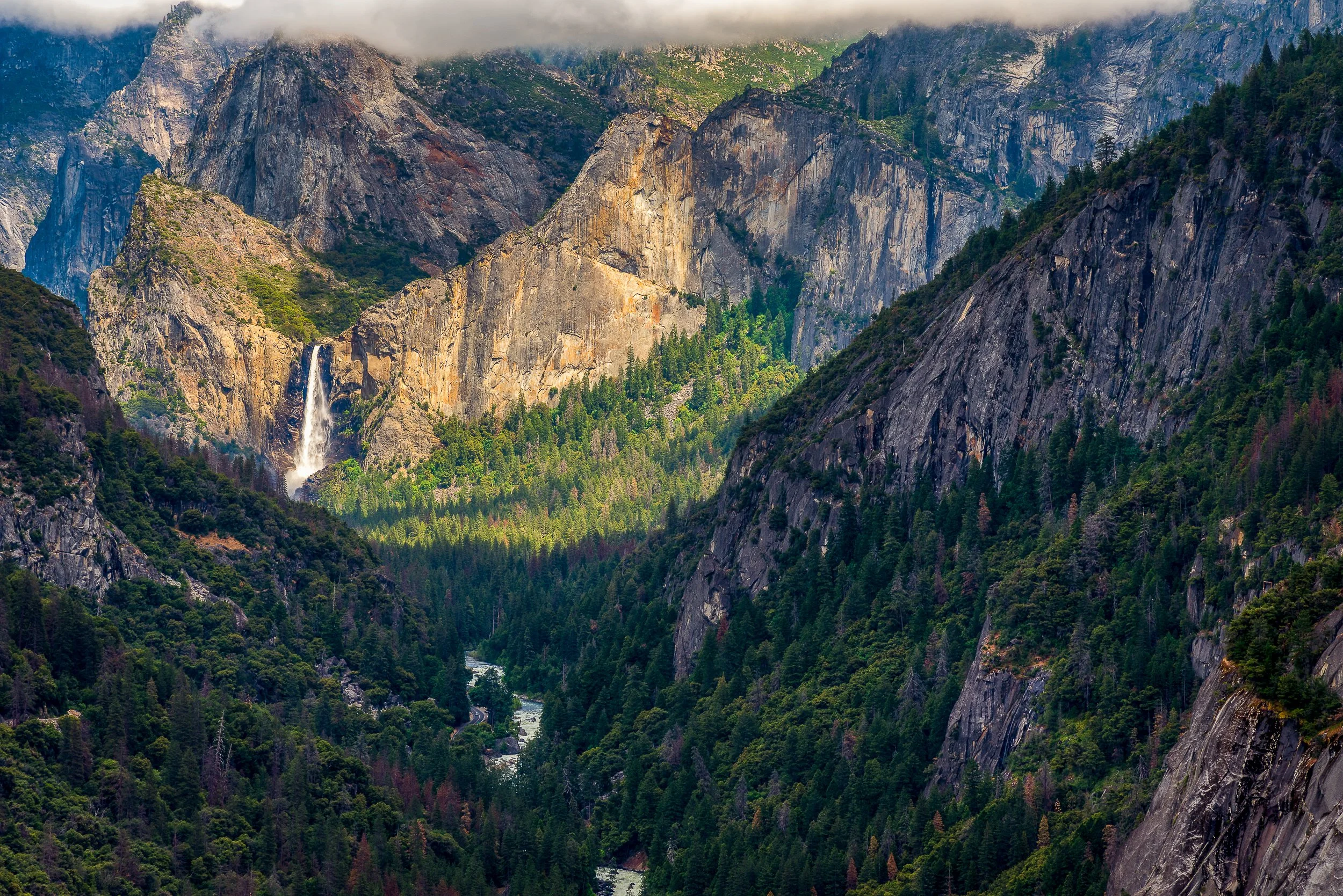 bridalveil-falls-canyon-view.jpg