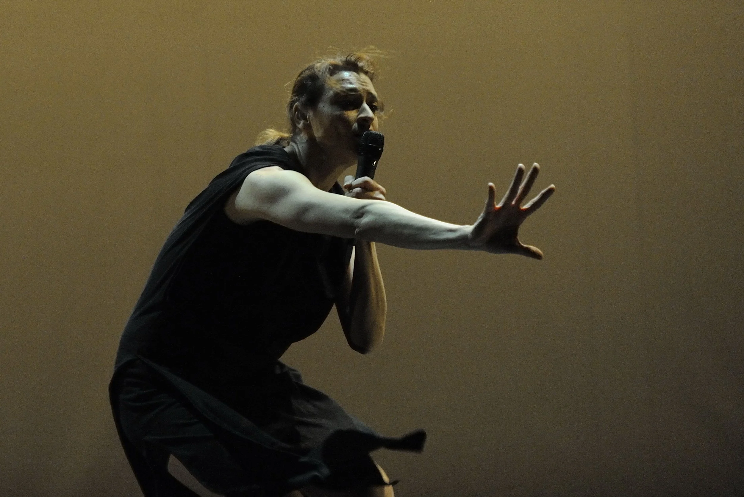 09 MAR14_651 Lia Xaraki Platforma copy.JPG