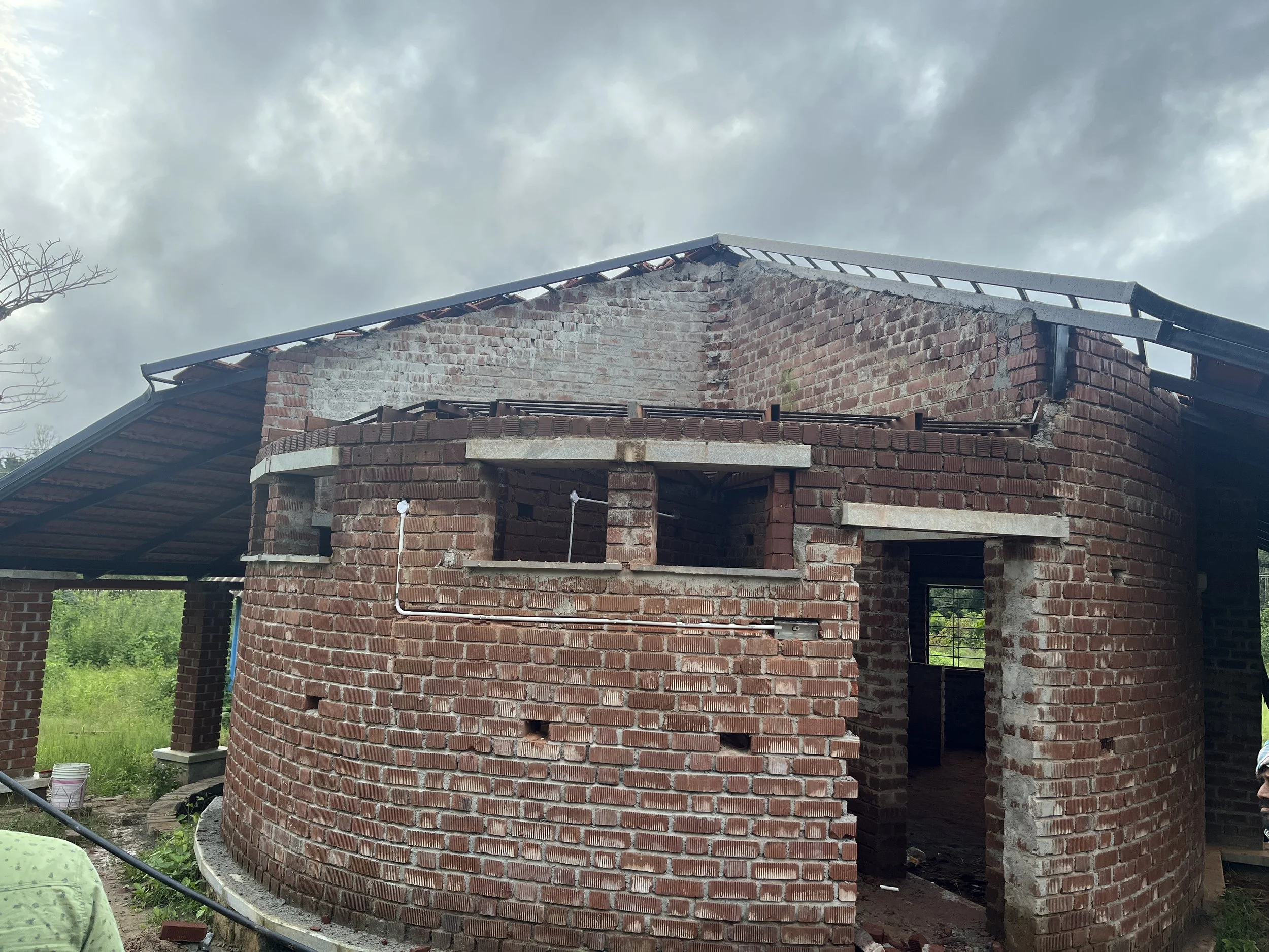 Roof construction stage [photo by contractor]