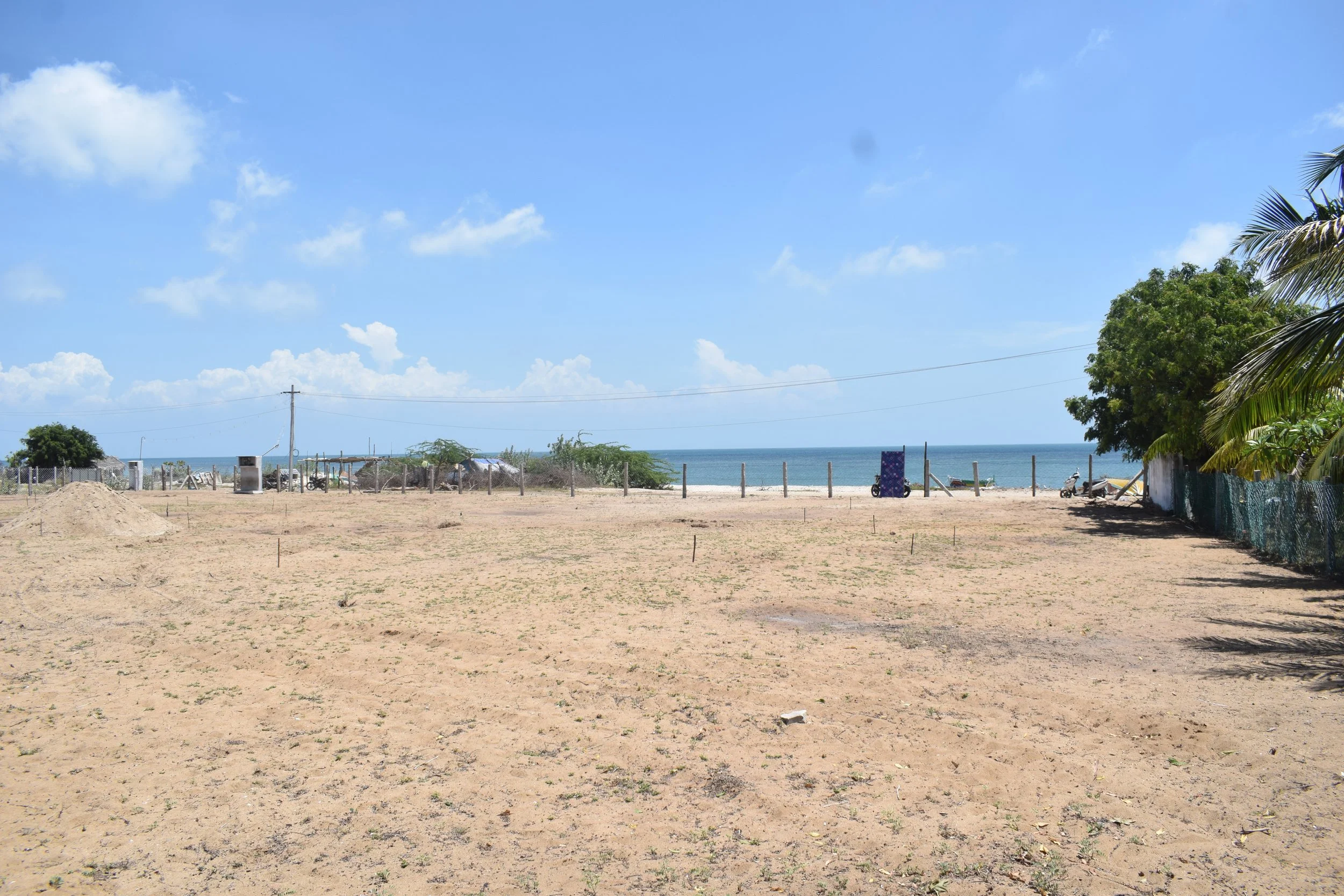 View of Bay of Bengal from site [photo by Arun Kumar]