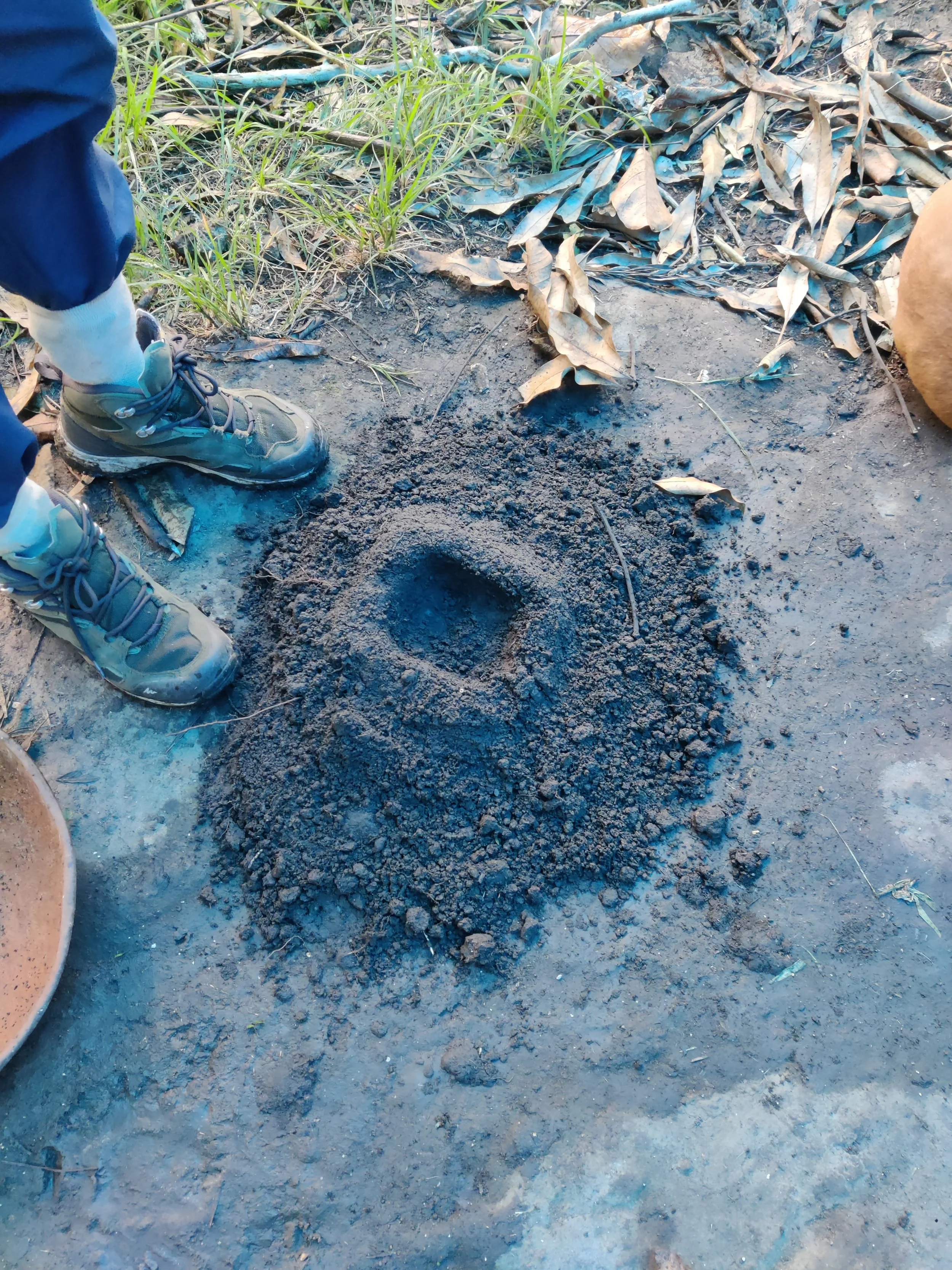Pond design discussions with the community [photo by Theertha Ravi]