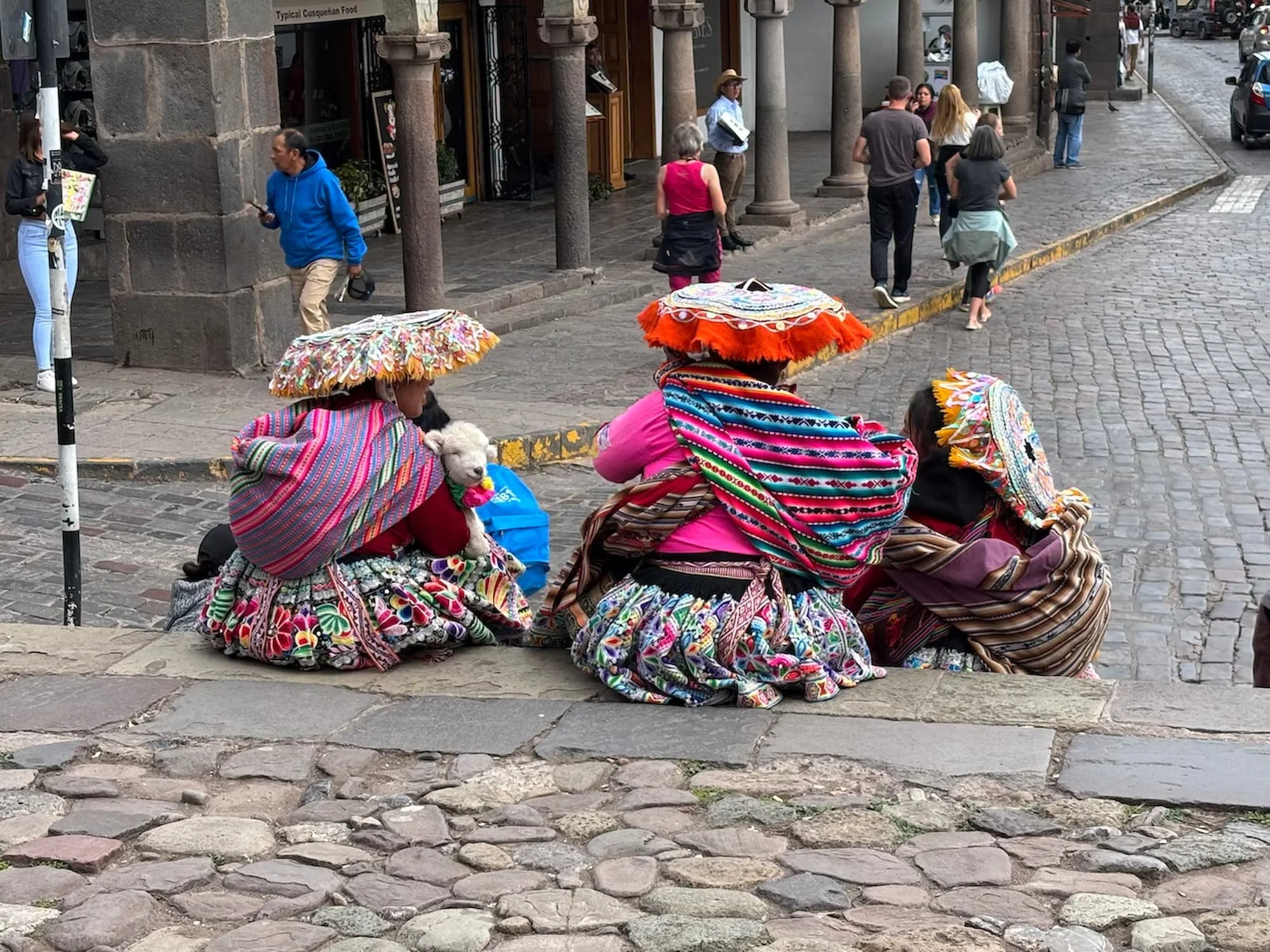 Cusco und der Künstler Carlos Olivera