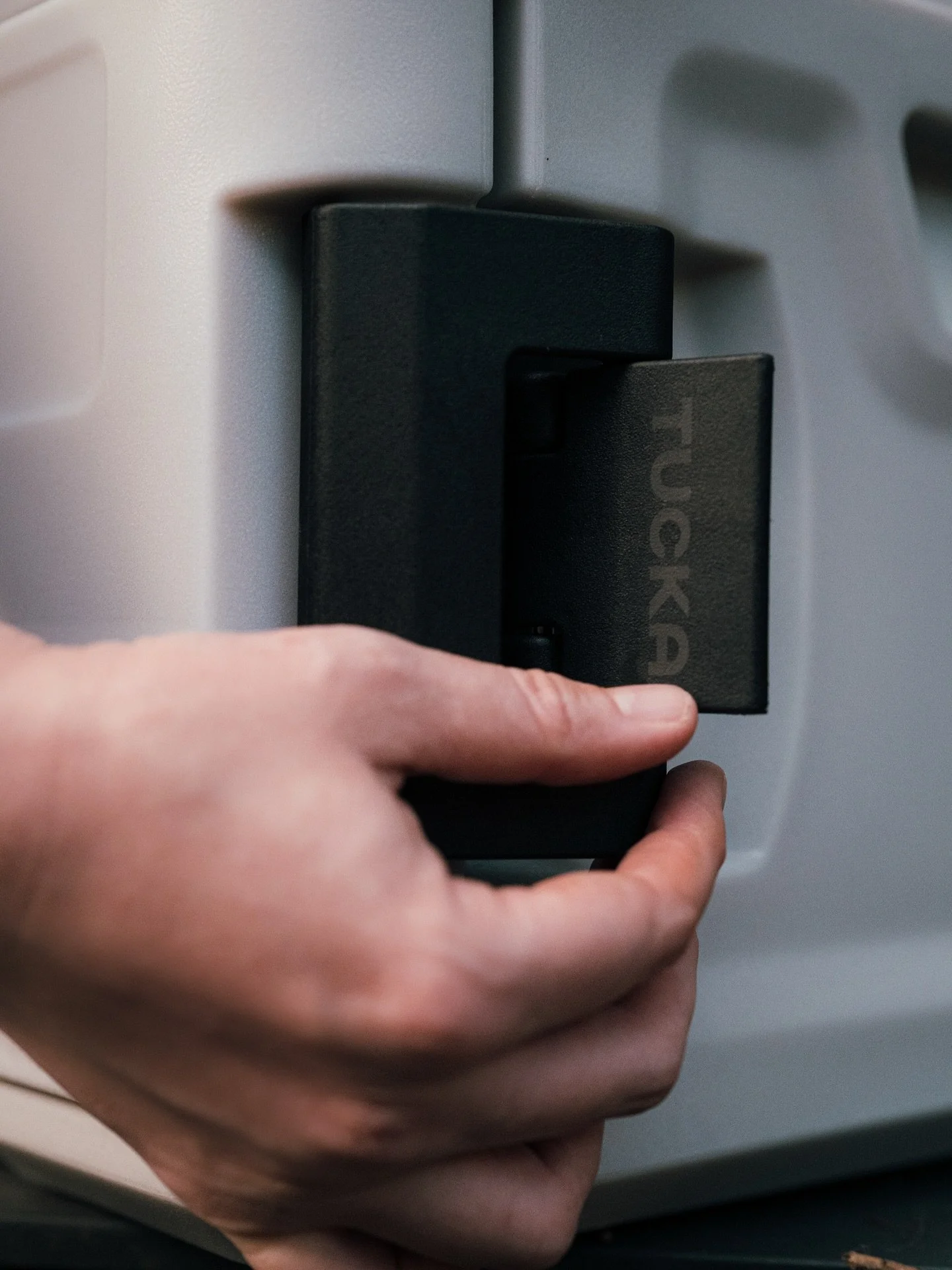 Crafted for those who value elevated simplicity, the Junior Sous brings the assurance of professional control to the backyard, the campsite, or the mid-week dinner rush. It feels considered. It feels dependable. It feels like the one piece of gear yo