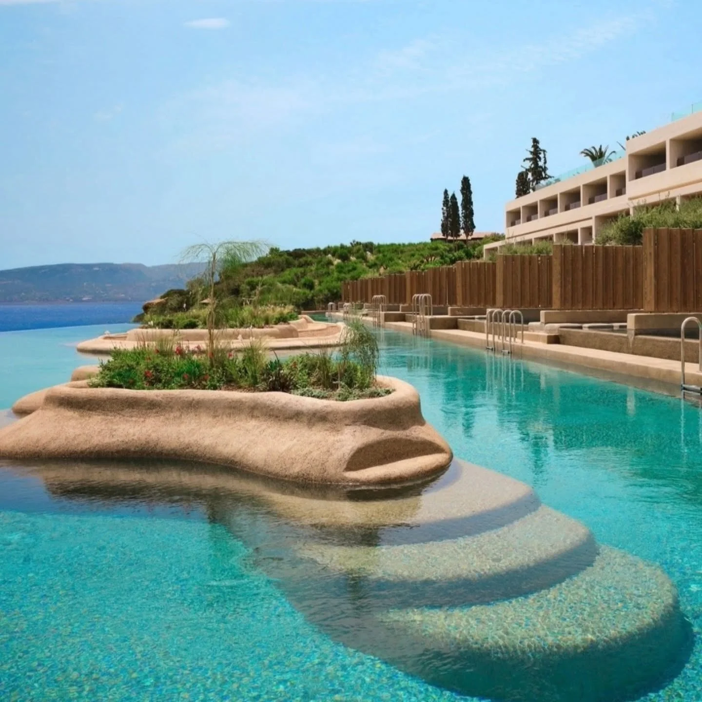 Fragakis-Bricks-Agios-Nikolaos-Crete-Minos-palace-Hotel-construction (21).jpg
