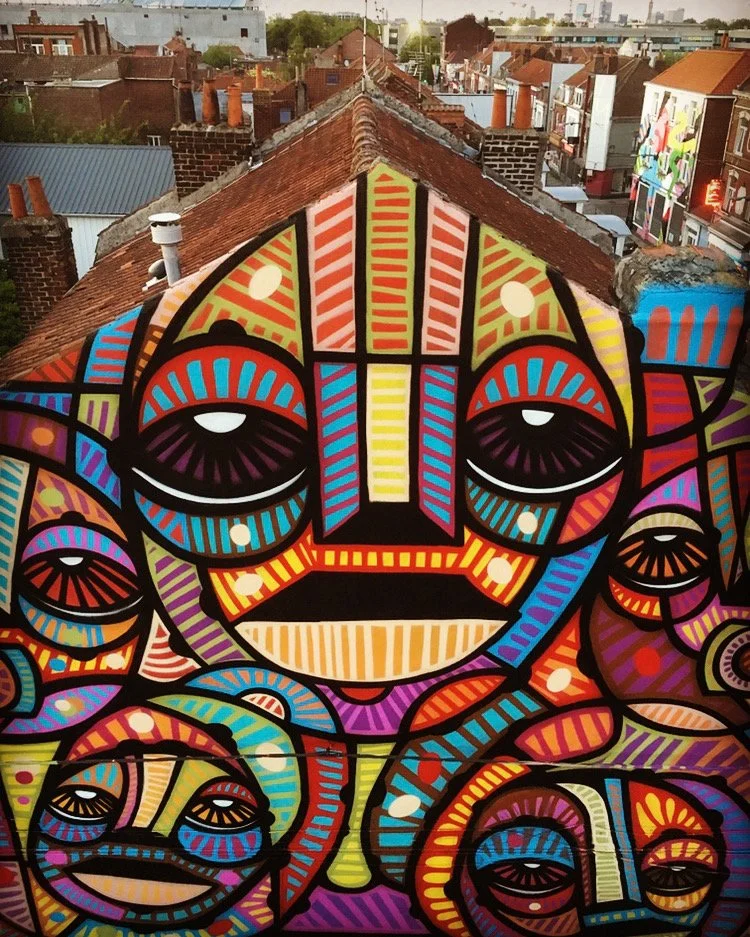 fresque Dacruz maison masques