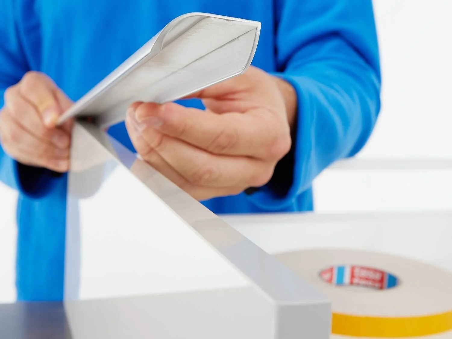 Ruban adhésif double face