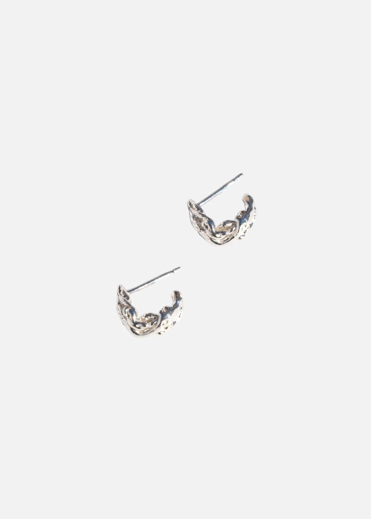 Ostra Studs