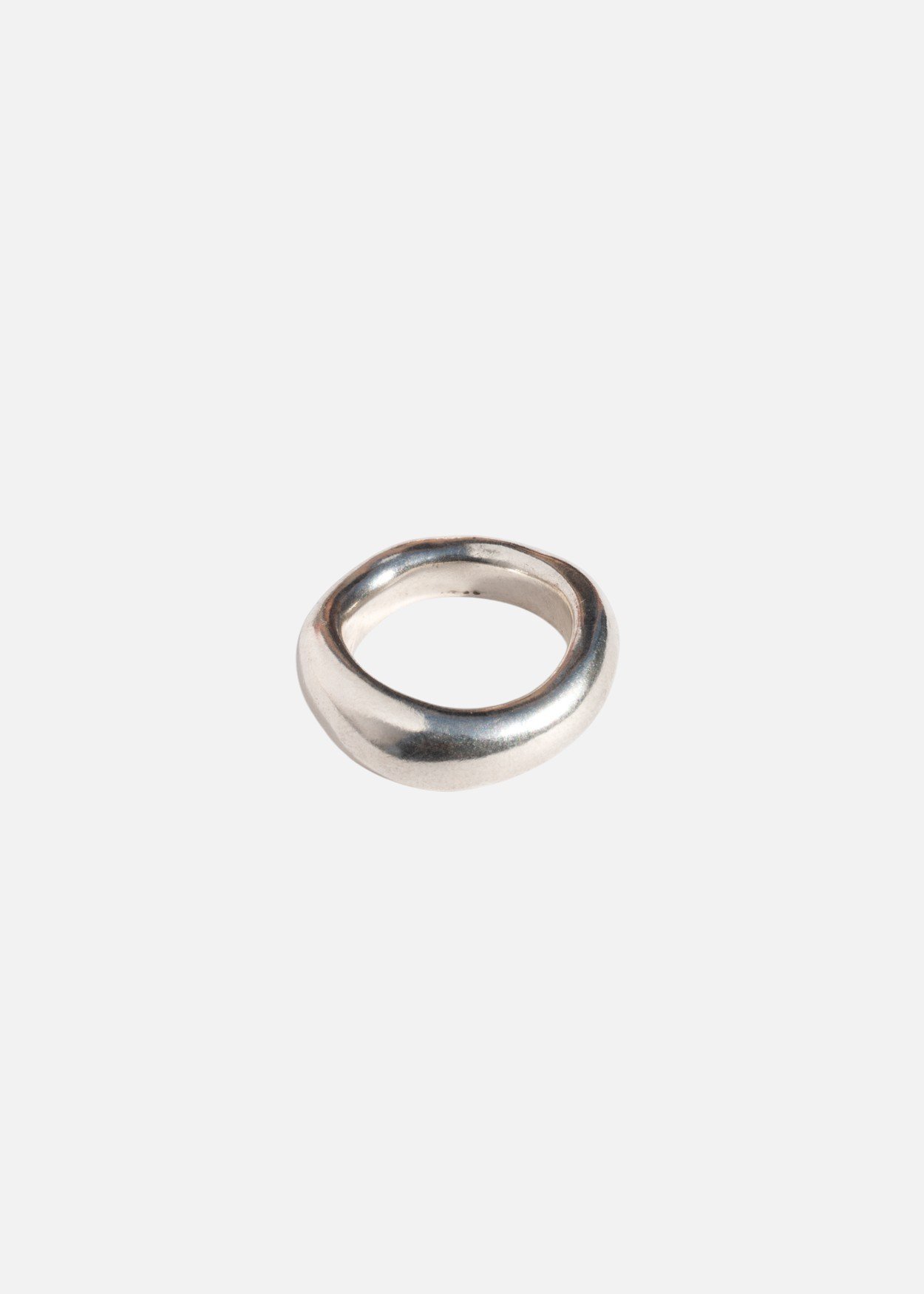 Eau Ring- 2-Photoroom.jpg