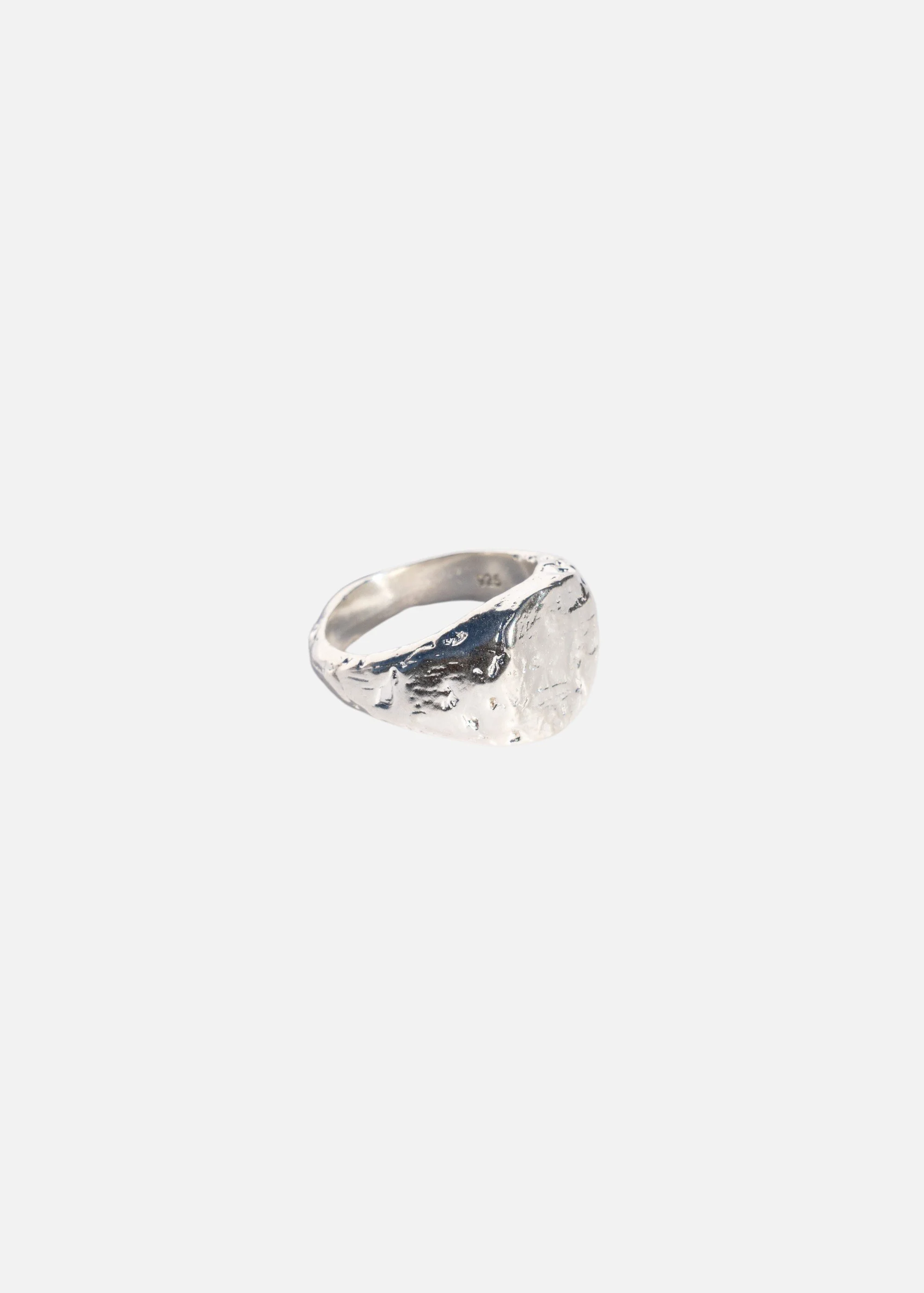 Giu Ring- 2-Photoroom.jpg