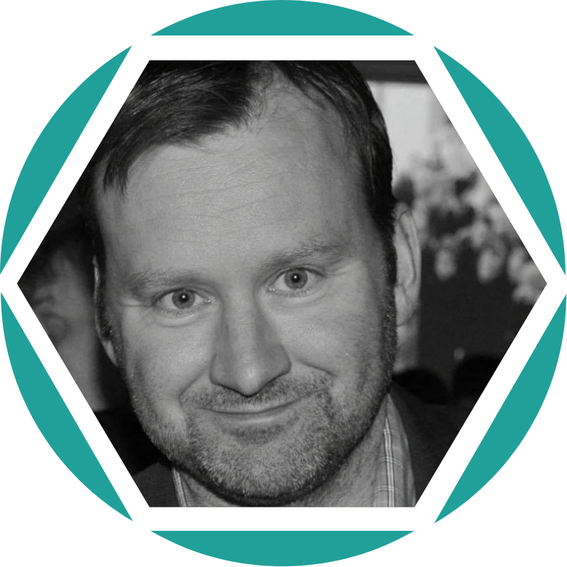 Óli Steindórsson is a Director of Galaxia Vertical - a leading European Medical Cannabis GMP manufacturer and service provider based in Portugal