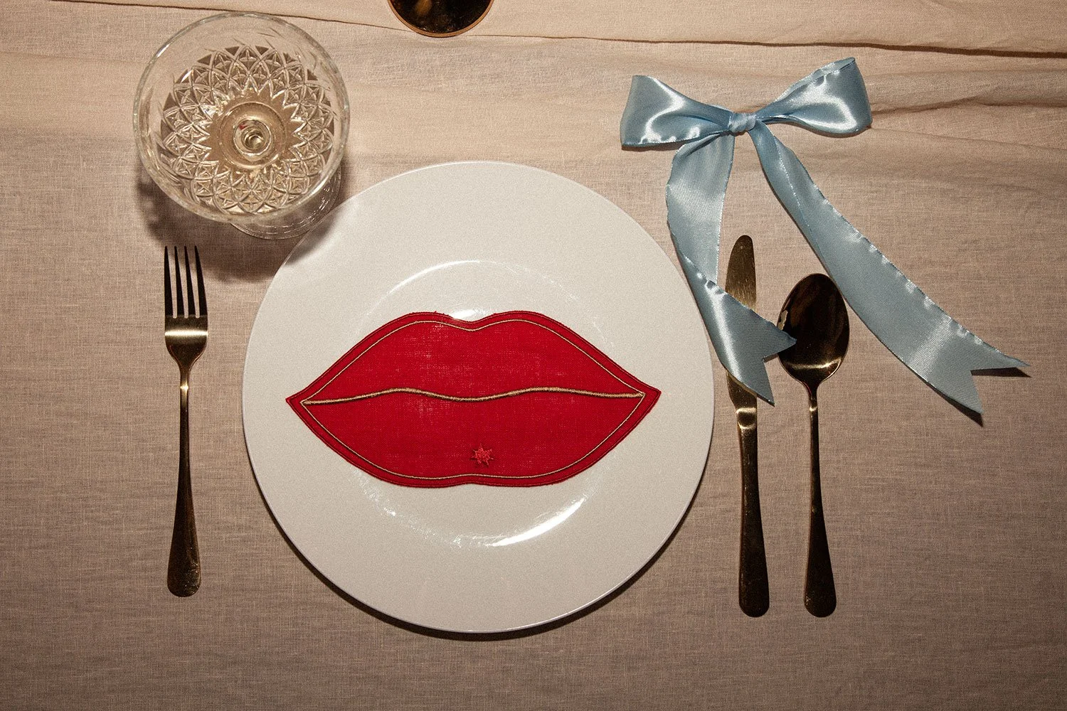 place setting_My Soirée_The Dinner Party Guide.jpg