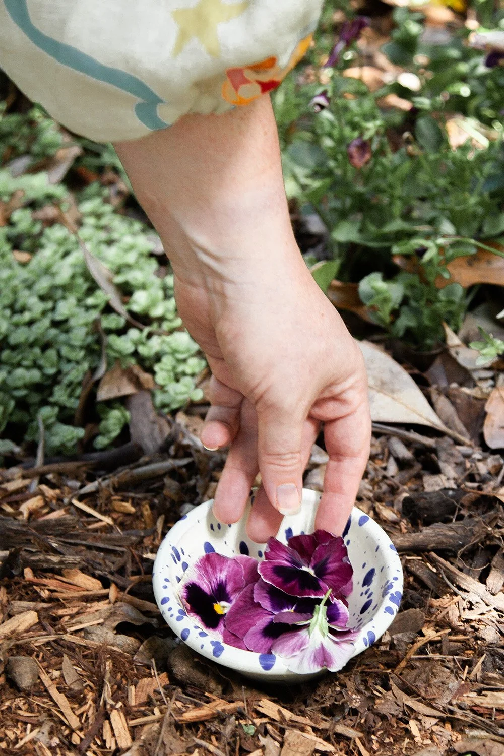 Collecting flowers_Our Italian Dinner Party_The Dinner Party Guide.jpg