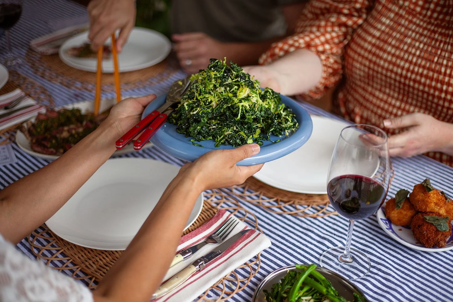 Passing the plate_The Crowd Pleaser_The Dinner Party Guide.jpg