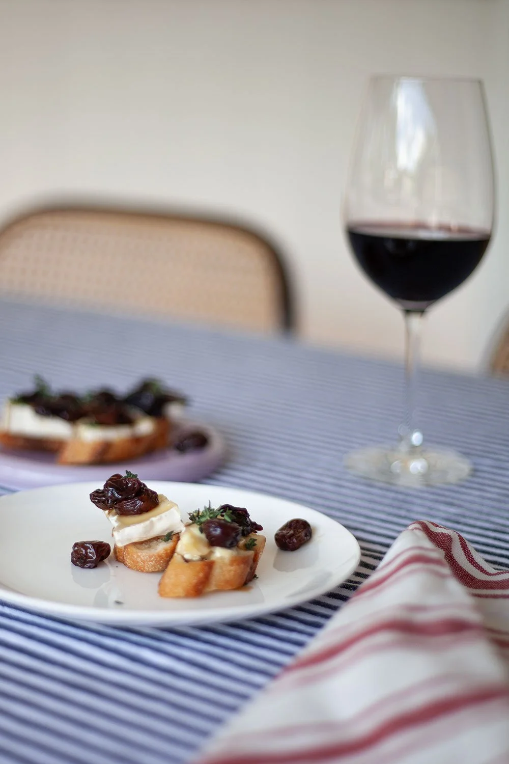 Roasted Grape &amp; Brie Bites