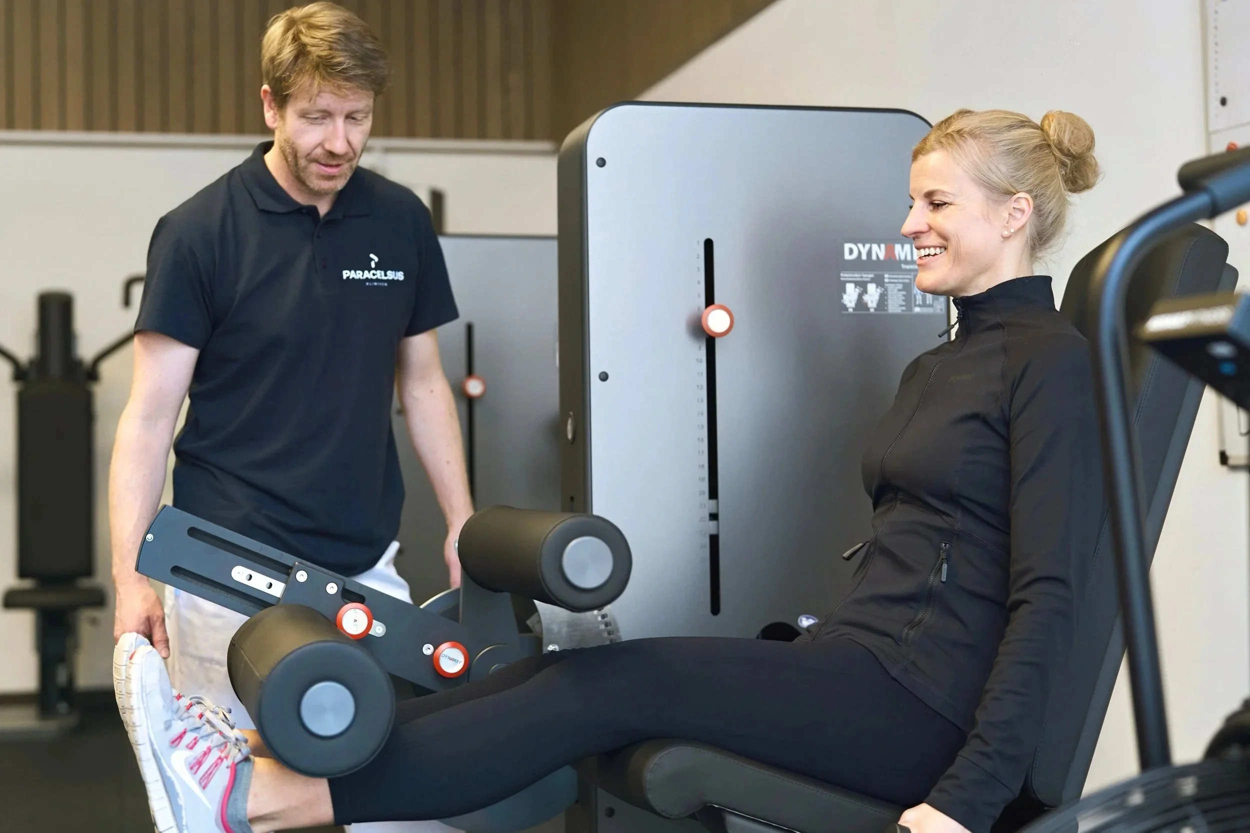 Paracelsus Elena Klinik als zentrale Anlaufstelle für Parkinson-Patienten: Erfolgreiche Veranstaltung zum Welt-Parkinson-Tag mit über 100 Teilnehmenden