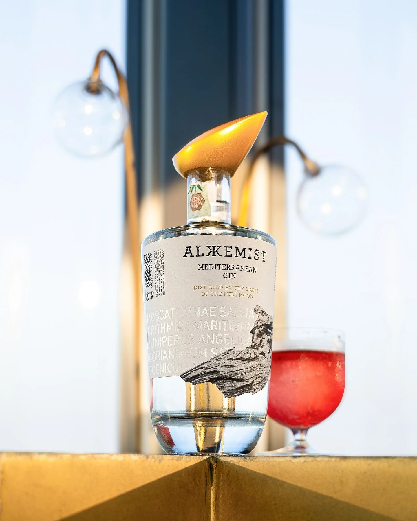 Cheers to our Italian embassy, @altorooftopcervia for making it into the @top500bars list!

Proud for our collaboration at Alkkemist Spirits. 

Full moon, 21 botanicals and a rooftop worth the climb 🥂🌕🍸