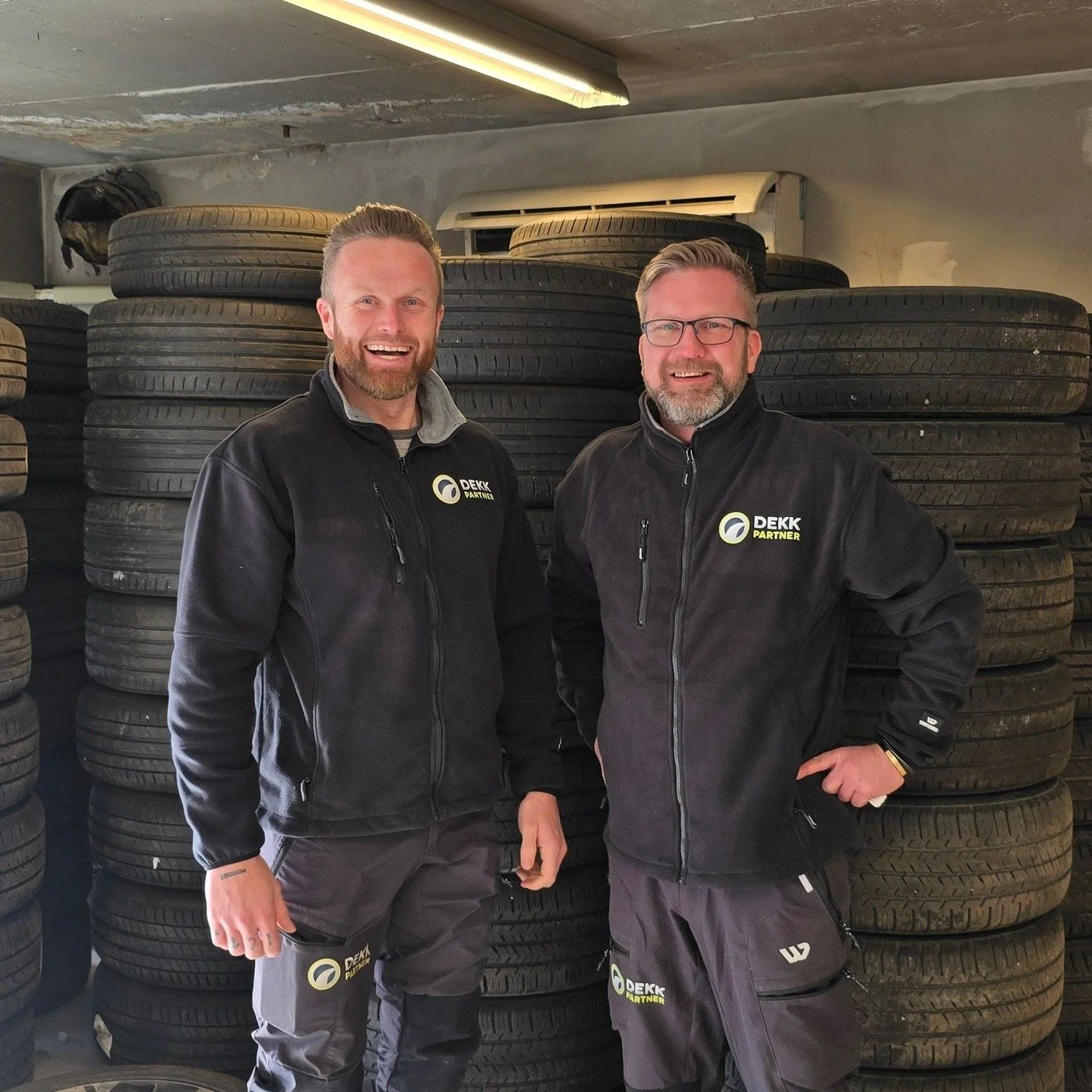 🚗✨ Velkommen til sentrum, &Aring;lesund Auto AS &ndash; Dekkpartner! 

Vi er glade for &aring; &oslash;nske &Aring;lesund Auto AS &ndash; Dekkpartner velkommen som nytt medlem i &Aring;lesund Sentrumsforening 🙌

Midt i sentrum (Ystenesgata 26) gj&o