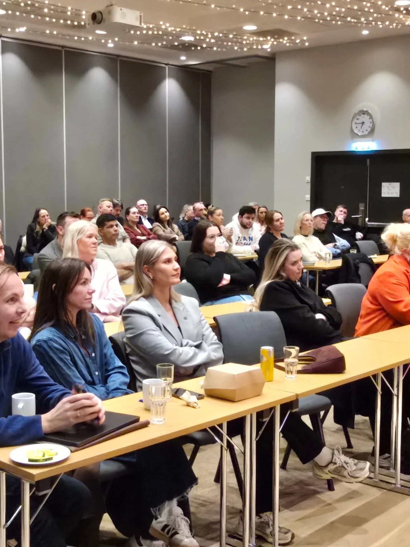 I g&aring;r mandag gjennomf&oslash;rte vi &aring;rets f&oslash;rste medlemsm&oslash;tet, og det var stor oppslutning ✨N&aelig;rmere 70 personer samlet seg for informasjon og inspirasjon.

Noen av temaene var t&aring;legrenseanalysen, &Aring;lesund so