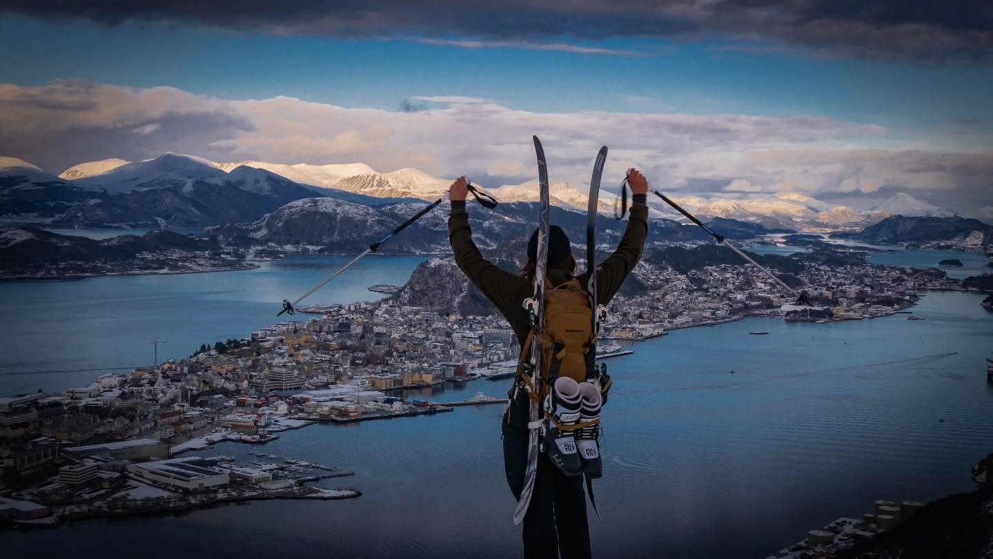 🐣 P&aring;ske i byen? Ja takk! N&aring; blir det til og med litt p&aring;skesn&oslash; til opplevelsen ❄️

P&aring;sken n&aelig;rmer seg, og &Aring;lesund byr som alltid p&aring; gode opplevelser 💛 Byp&aring;ske er minst like deilig som hyttep&arin