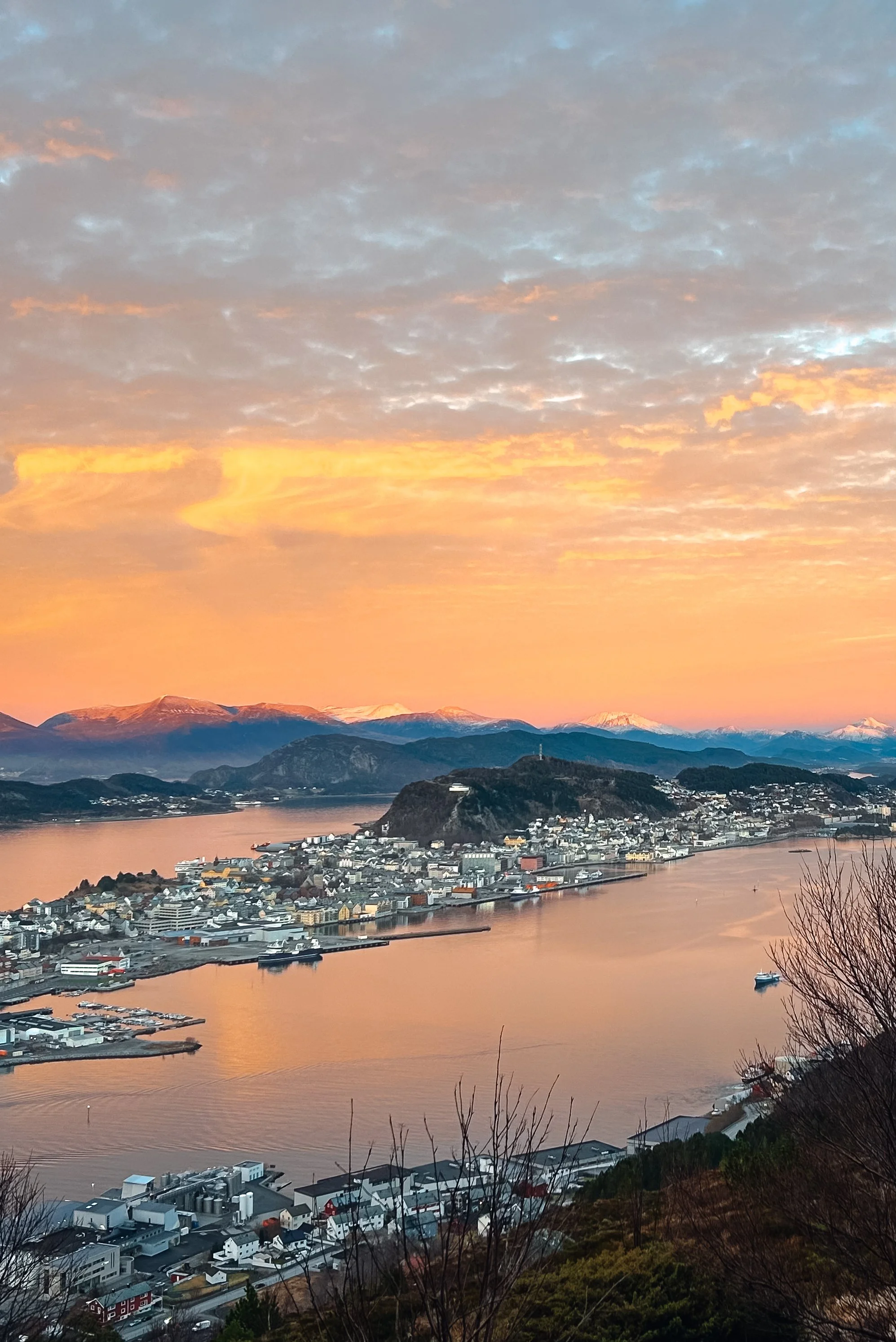 Bylørdag og bursdagsfeiring i sentrum