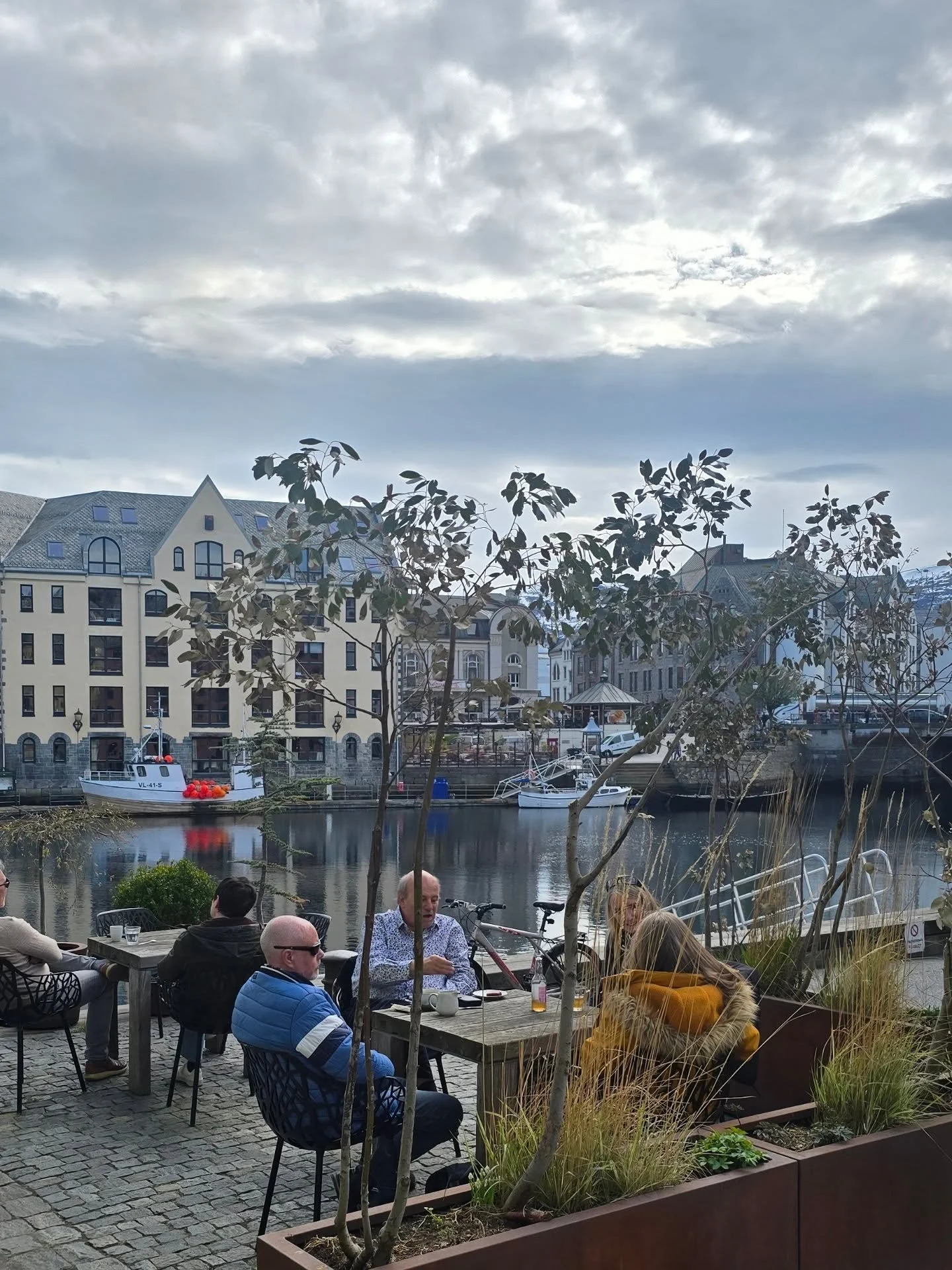 Det n&aelig;rmer seg helg 🥰 Nyt byen din 🌤