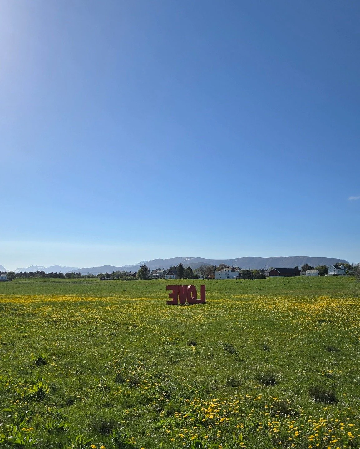 ☀️ Bare 2 m&aring;neder igjen til Sommerfesten p&aring; Giske! S&oslash;ndag 28. juni ligger alt til rette for en dag fylt med latter, opplevelser og ekte sommerstemning 🌿

Dette er dagen der barna st&aring;r i sentrum, men hvor hele familien f&arin