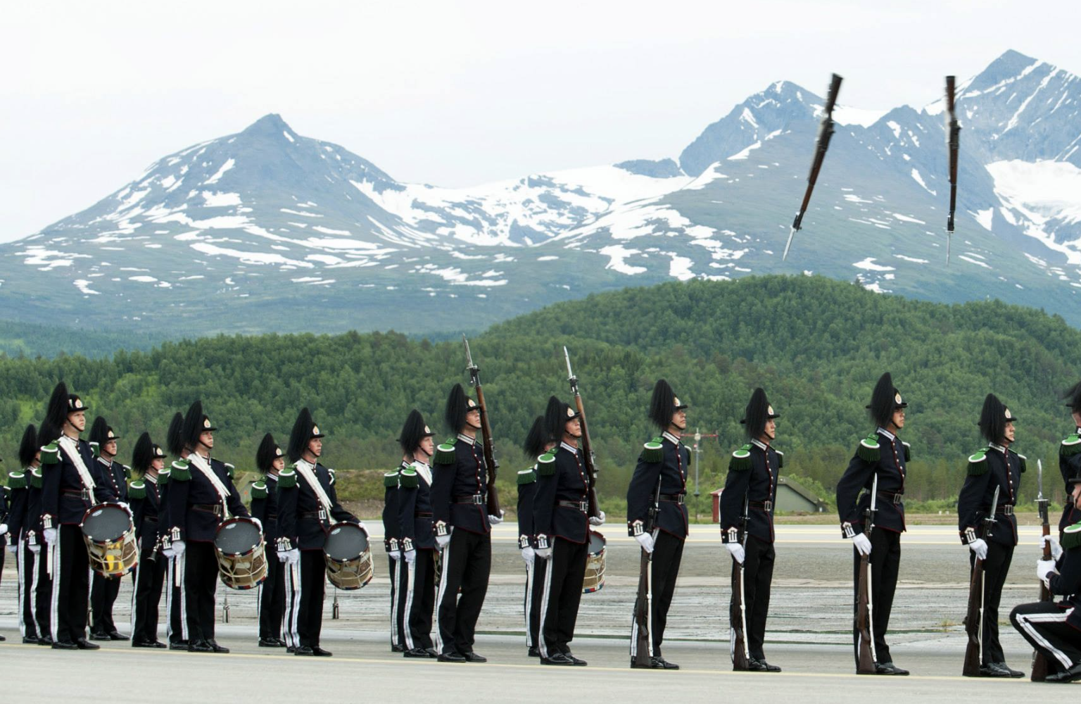 Se ruta: Hans Majestet Kongens Garde marsjerer gjennom Ålesund sentrum