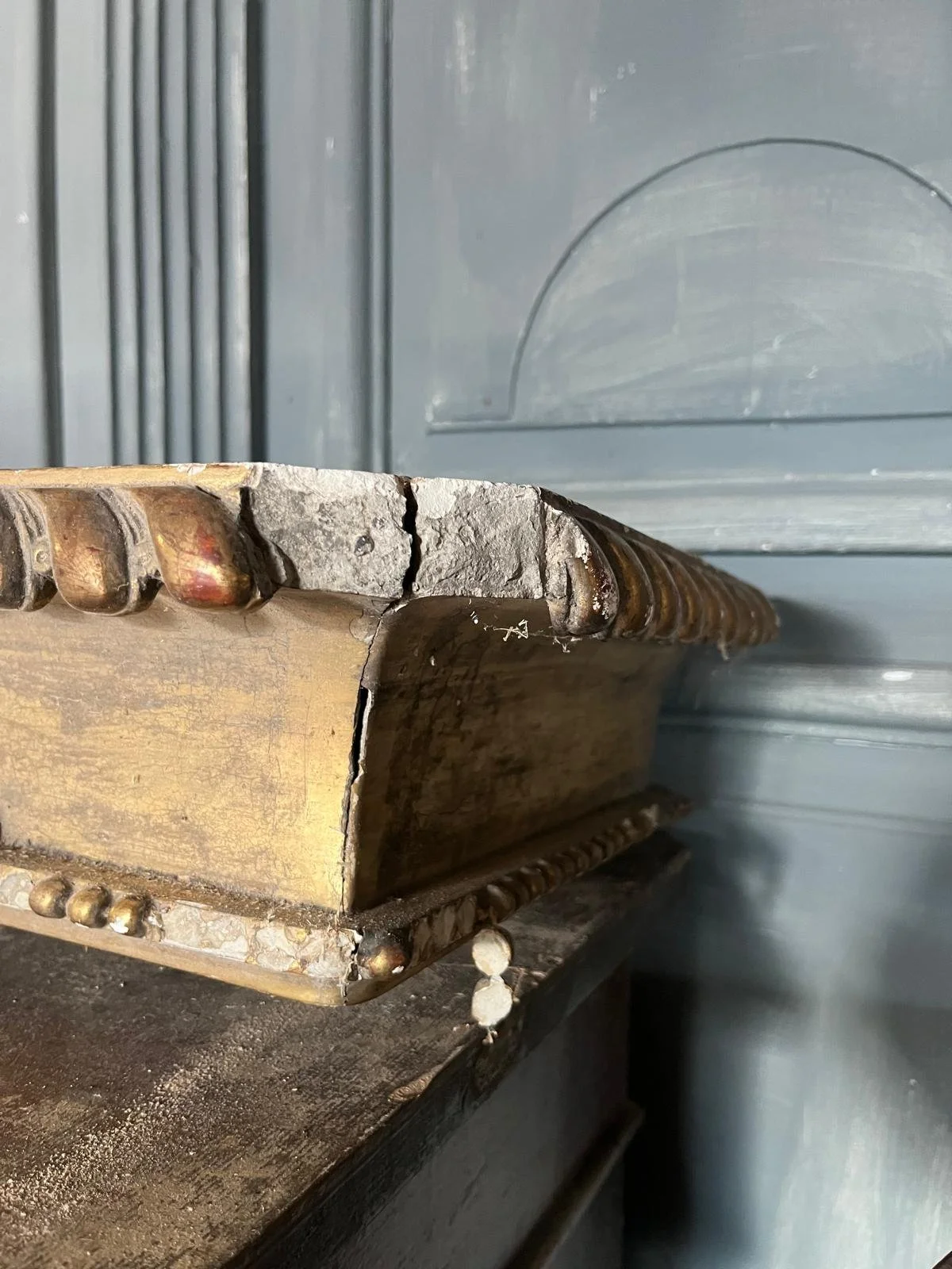 Gilt pediment(3).jpg