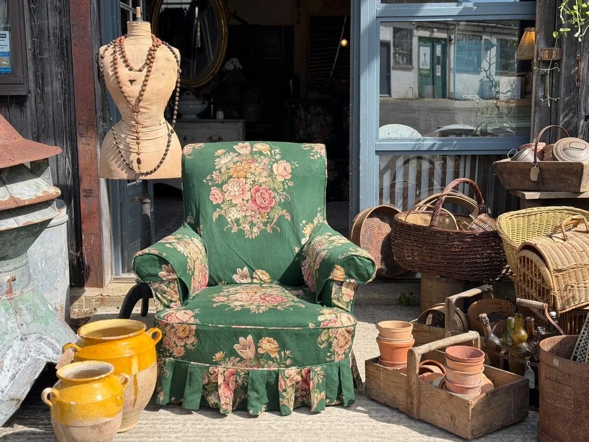 The one that got away&hellip;&hellip; unfortunately this chair sold before I had a chance to post it. All Sanderson chairs now sold

#rusticdecor #interiordesign #vintagesanderson #frenchinteriors #interiorstyling