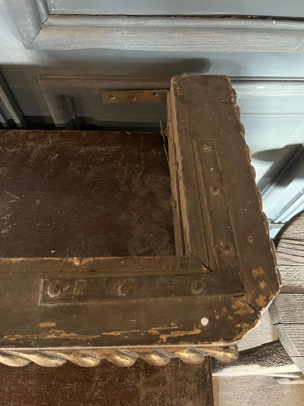 Gilt pediment(6).jpg