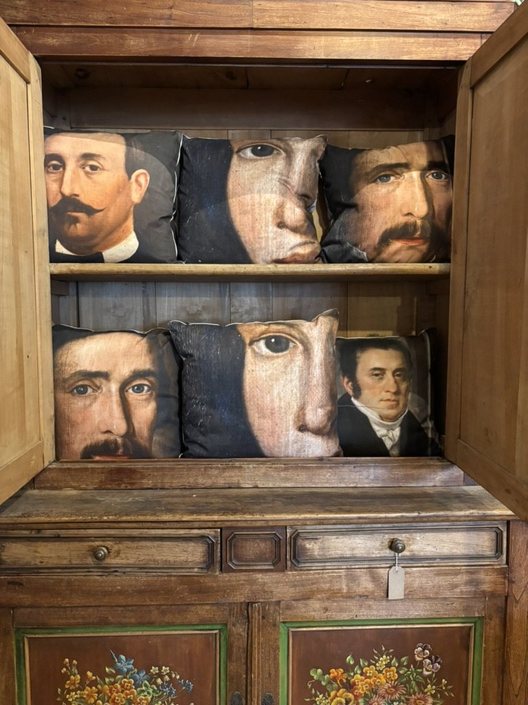 handpainted buffet deux corps antique cest tout interiors (4).jpeg