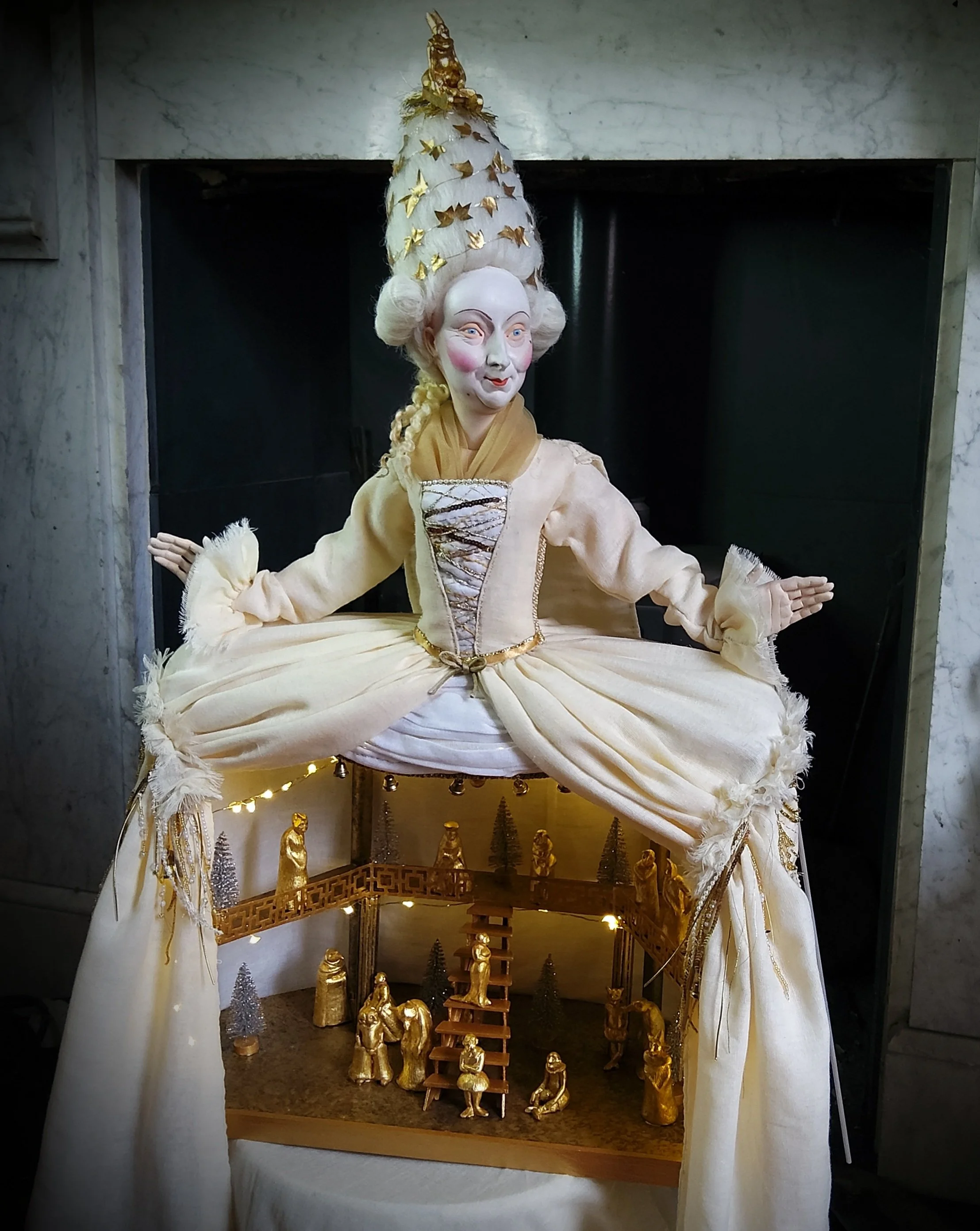 Christmas Mrs Thackeray
COMMISSION